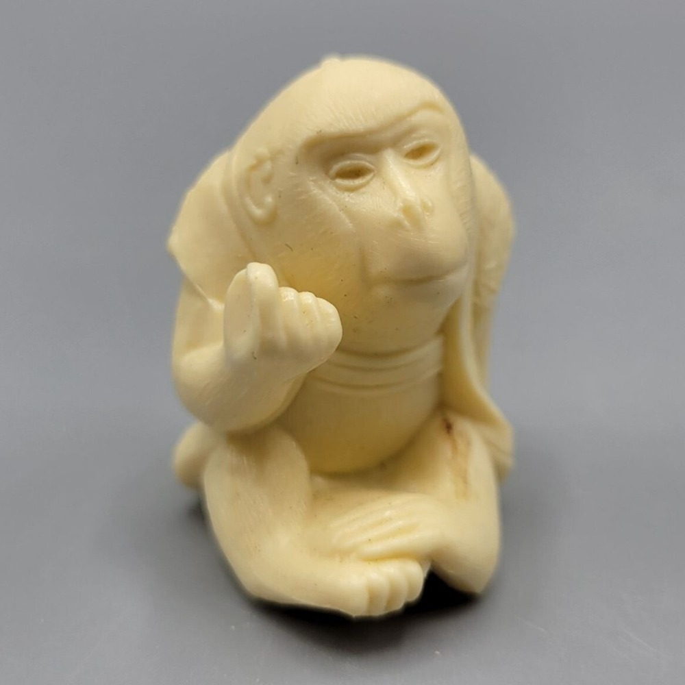 Vintage Resin Japanese Netsuke Asian Monkey Figurine Sitting Shelf Decor 1"